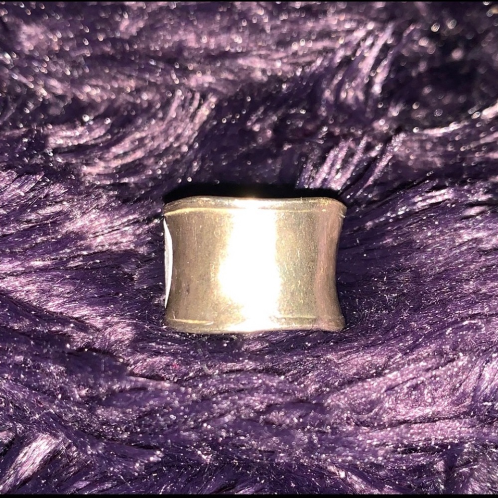 Silpada Hammered Ring 6 Retired Vintage Sterling Silver Band - Picture 3 of 5